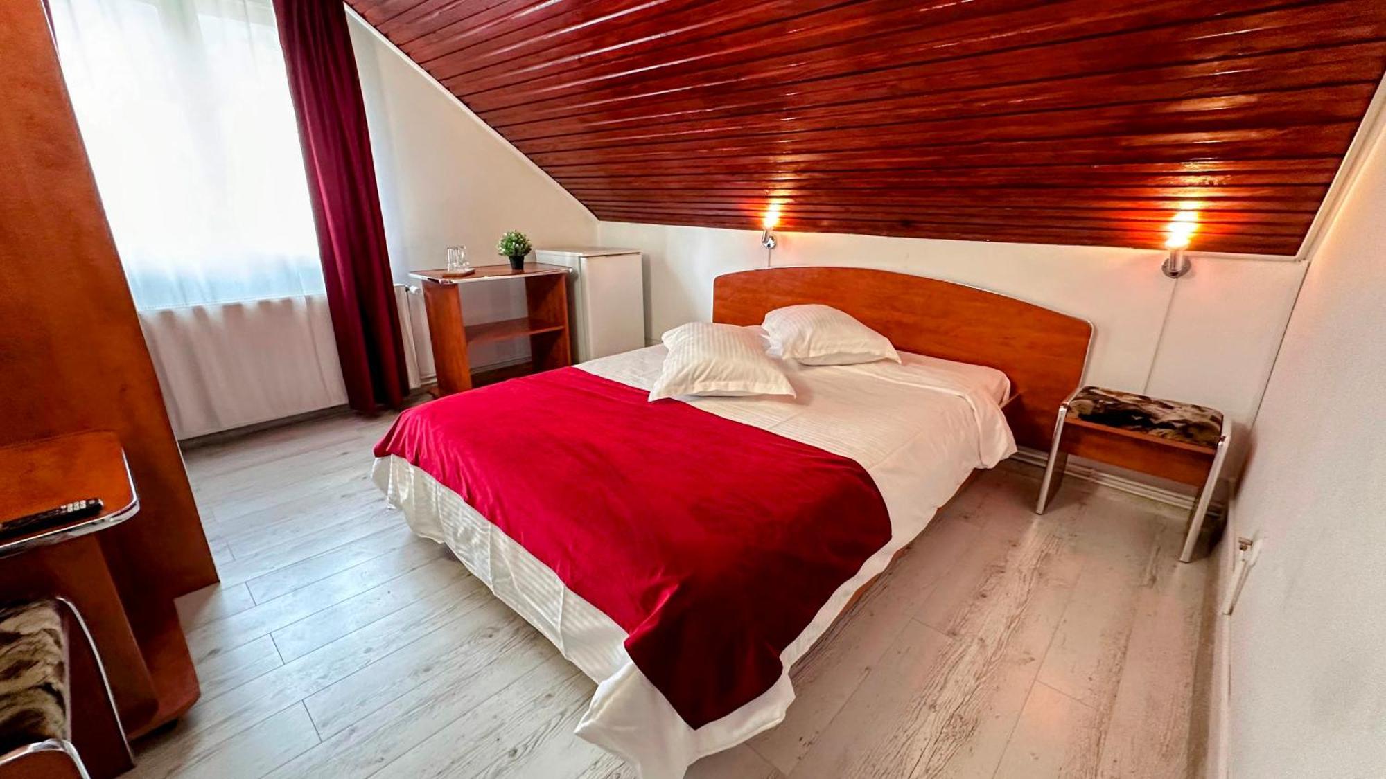 Valea Alba View - Self Check-In Hotel Buşteni Eksteriør billede