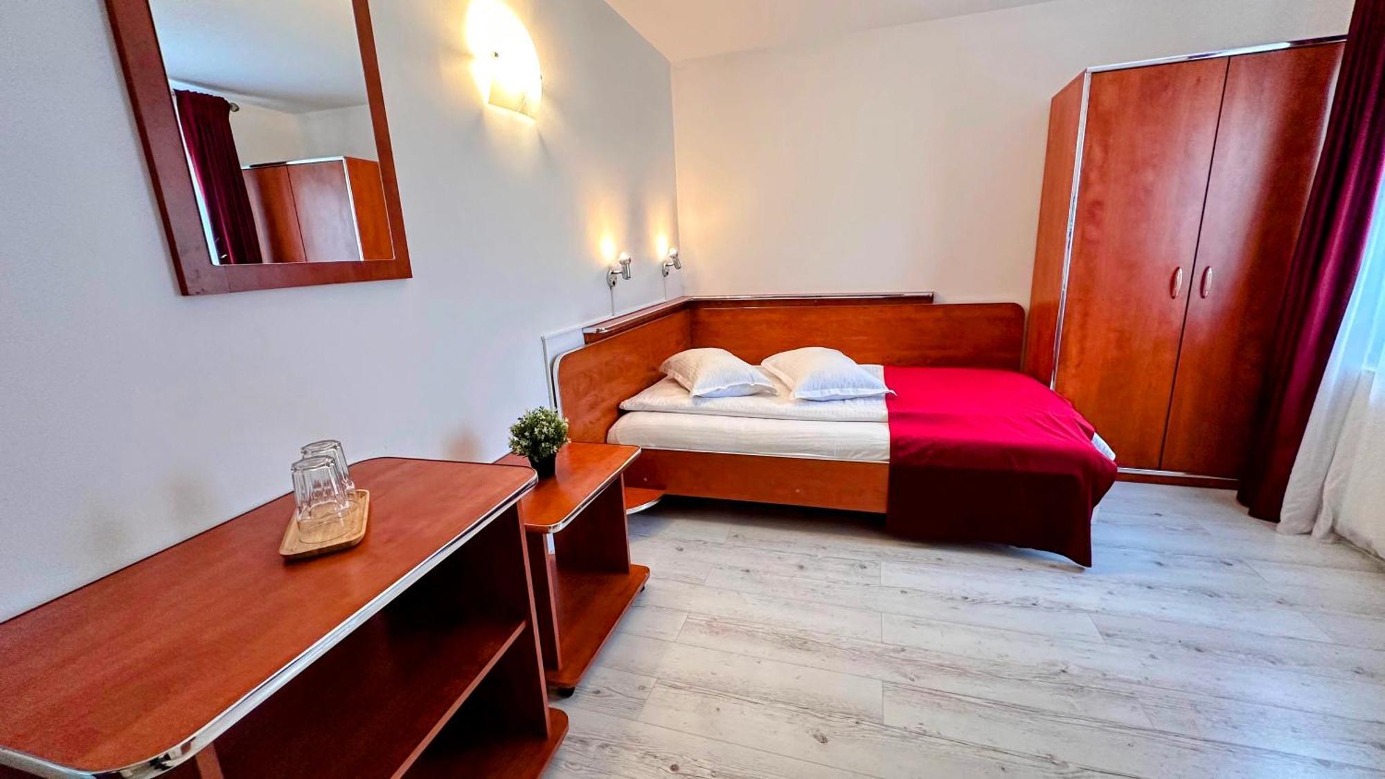 Valea Alba View - Self Check-In Hotel Buşteni Eksteriør billede