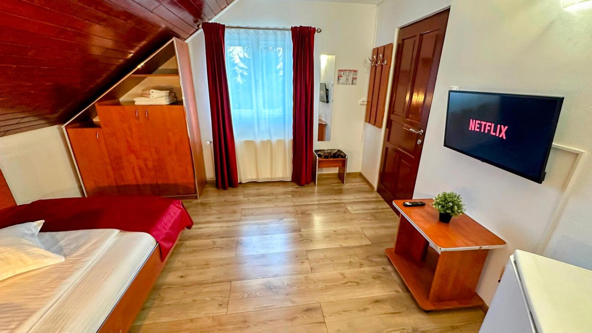Valea Alba View - Self Check-In Hotel Buşteni Eksteriør billede