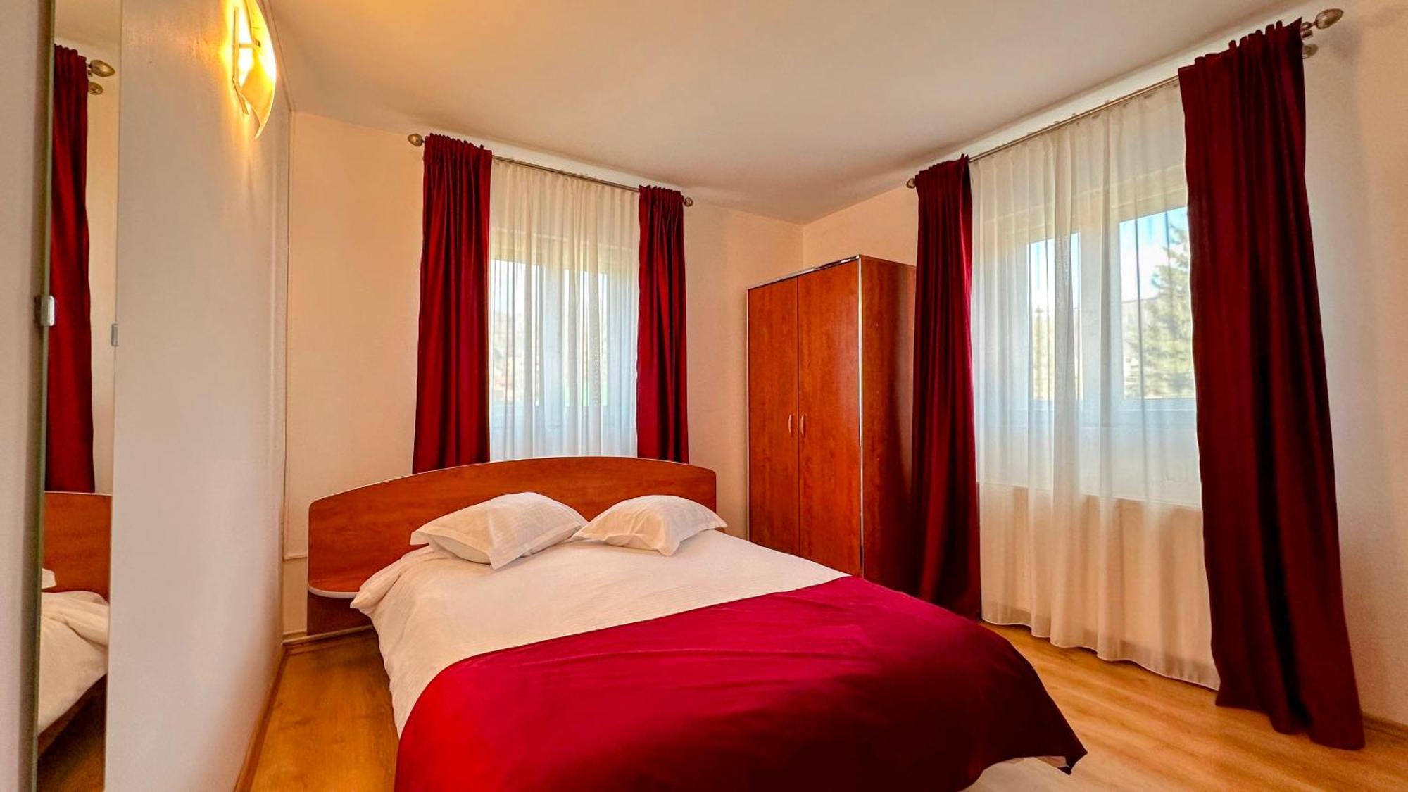 Valea Alba View - Self Check-In Hotel Buşteni Eksteriør billede
